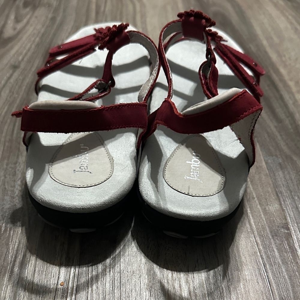 Jambu Women's Red Floral Sandals - Picture 4 of 10